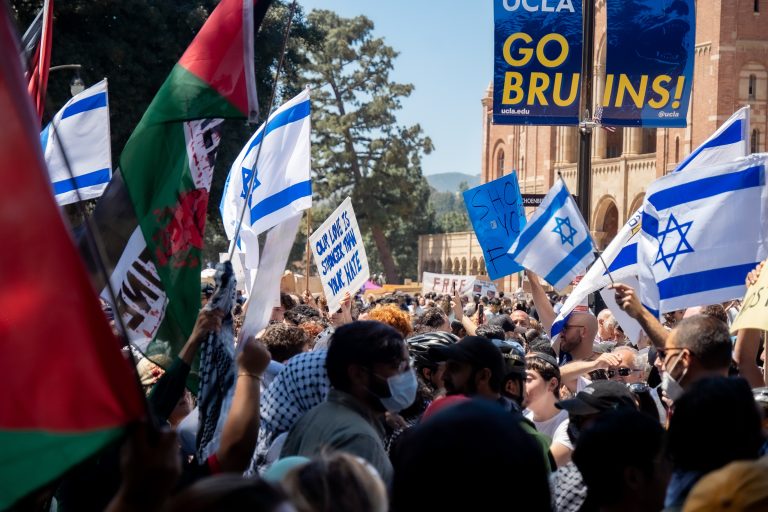 Pro-Israel Protest at UCLA - April 2024-419 (1)