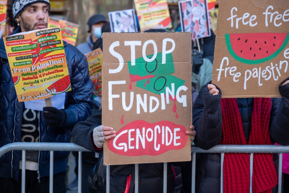 NewYorkNyUsaFebruary252024Pro-palestineProtestersAlong