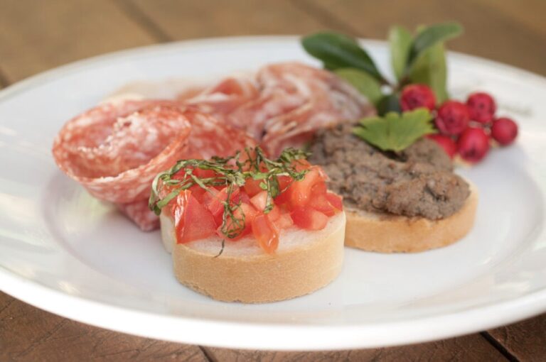 Garden Restaurant_1 Large