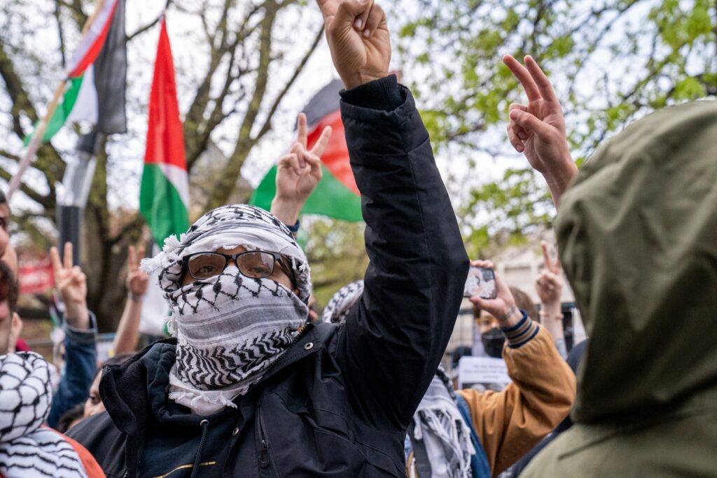 TorontoOntarioCanada-May82024Pro-palestinianAndPro-israeli