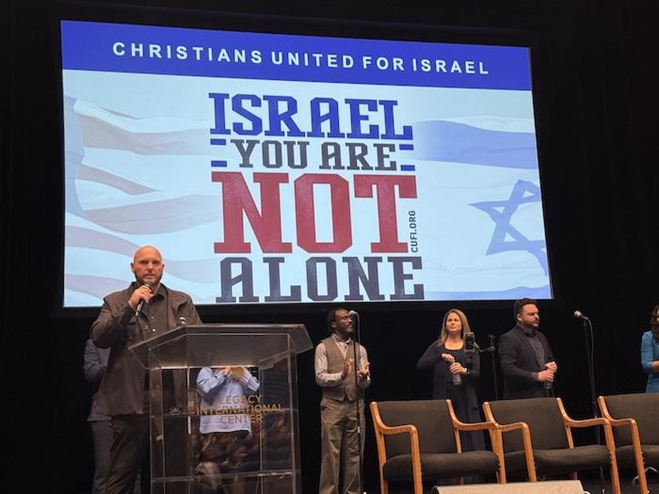 A speaker at an interfaith StandWithUs San Diego event entitled “Israel You Are Not Alone” by Christians United for Israel.